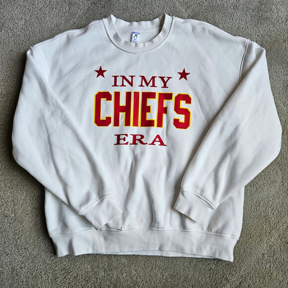 Taylor Swift Kansas City Chiefs Sweatshirt Travis Kelce Oversized White and Red - Picture 1 of 8